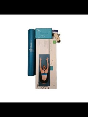 New! Gaiam Beginner Yoga Kit (Teal)